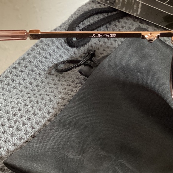 Joe’s Aviator Sunglasses - Picture 3 of 6